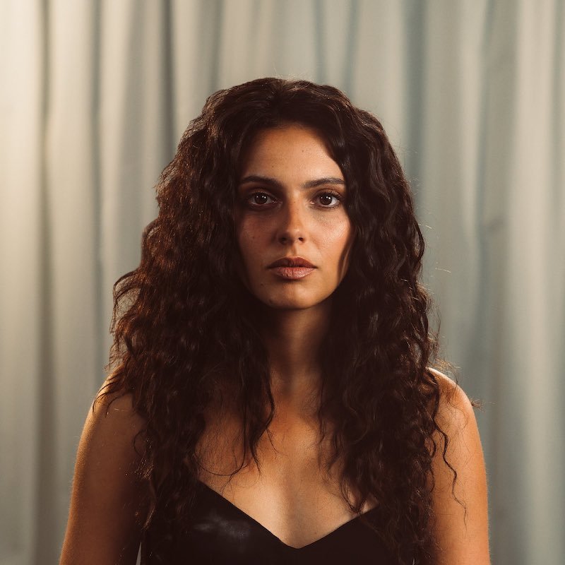 Sophia Saffarian releases a heartfelt pop single, entitled, “Fragile”