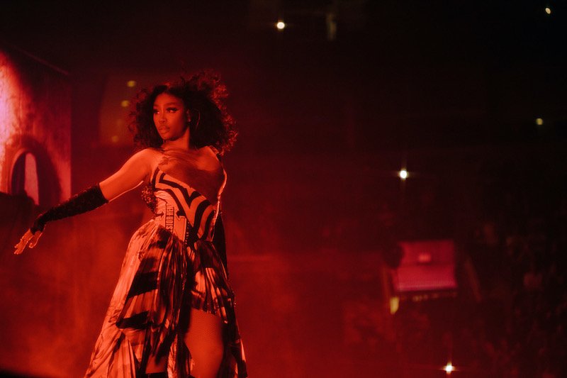 SZA Tells Zane Lowe About Her Apple Music Live Performance