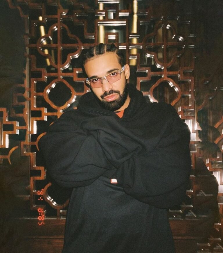 Drake press photo