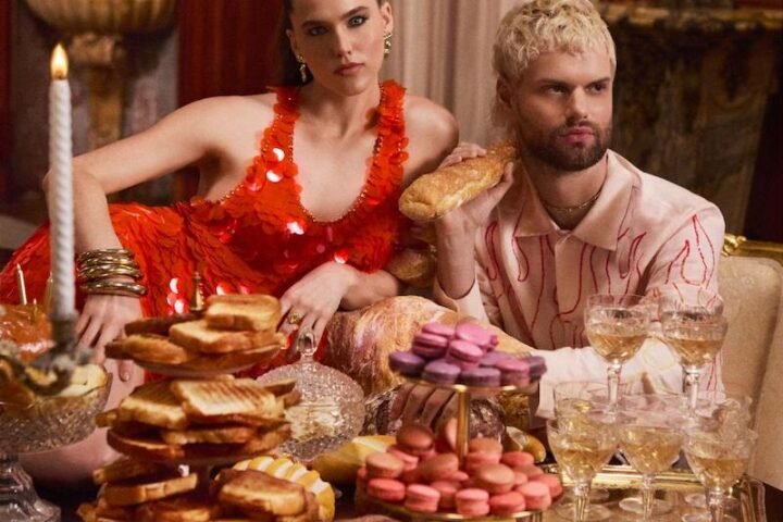 SOFI TUKKER "BREAD" press photo