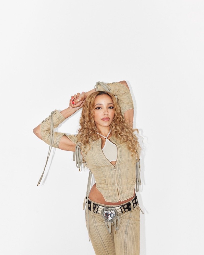 Tinashe visits the Zane Lowe Show via Apple Music